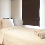 Deluxe And Comfortable 2Br The Springlake Summarecon Apartment By Travelio