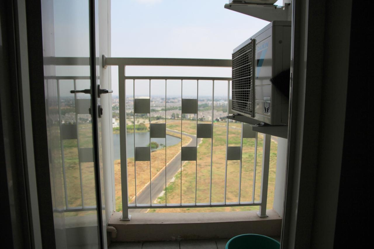 Deluxe And Comfortable 2br The Springlake Summarecon By Travelio Apartemen *